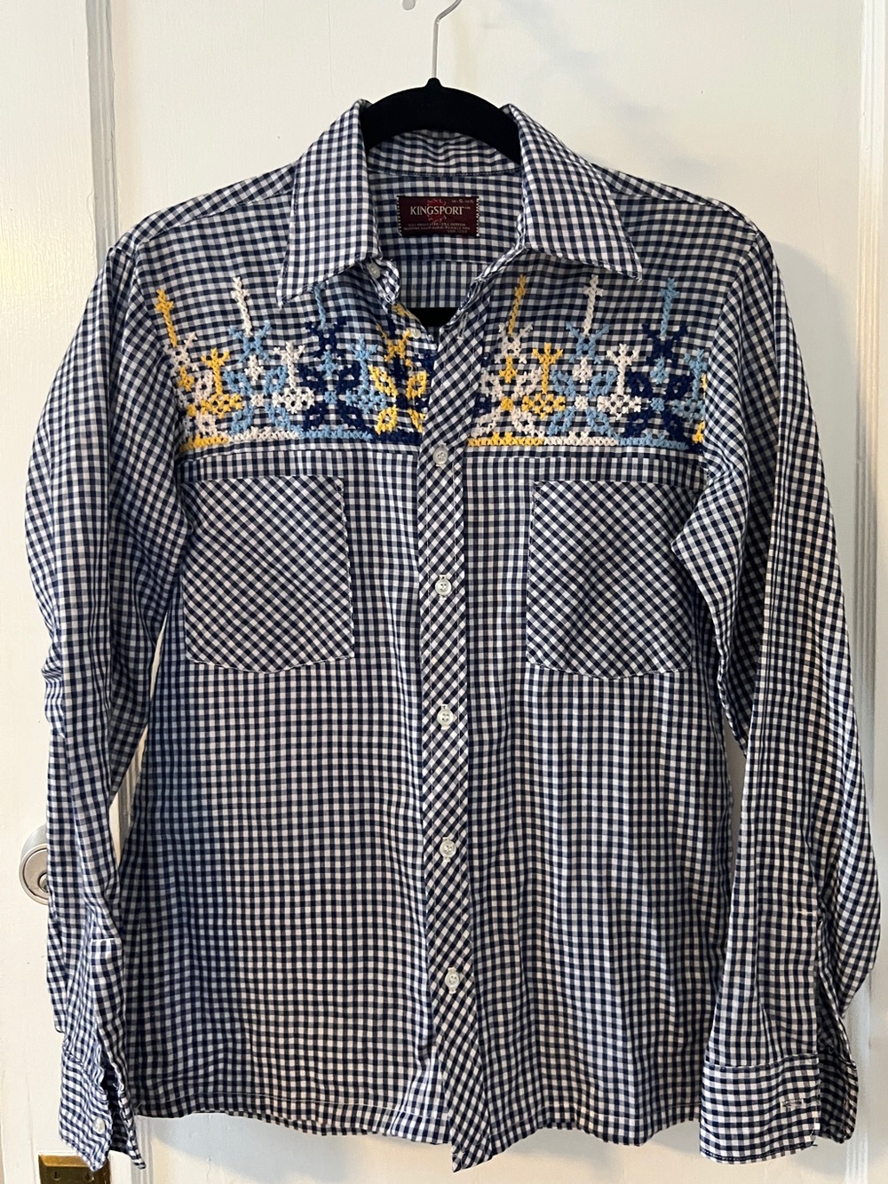 RARE VINTAGE 1970s Collectable Kingsport Western Embroidered Navy Gingham Shirt